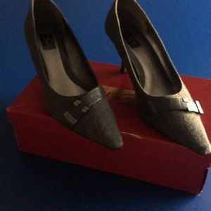 Victoria spencer shoes called Sandy